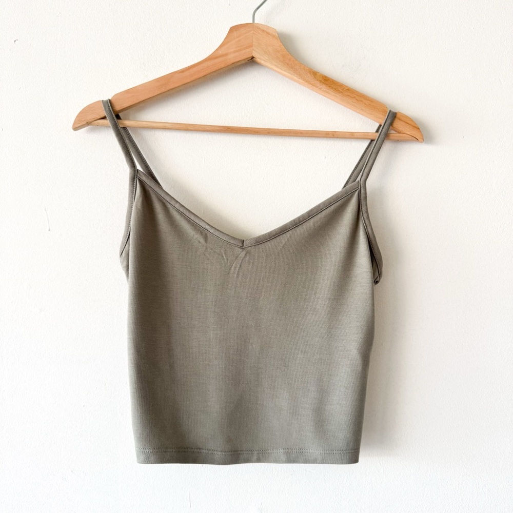 Forever 21 Olive Green Women's Camisole Top Size‎ Medium